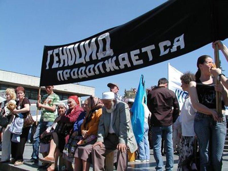 Крымских татар хотят заставить замолчать, – политик