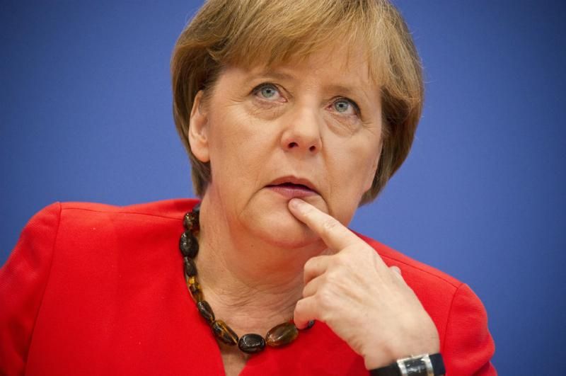 Меркель закликала Трампа не порушувати політику "одного Китаю"
