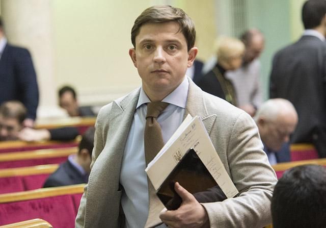 Компромат Онищенко: НАБУ вызвало на допрос Довгого Компромат Онищенко: НАБУ вызвало на допрос Довгого