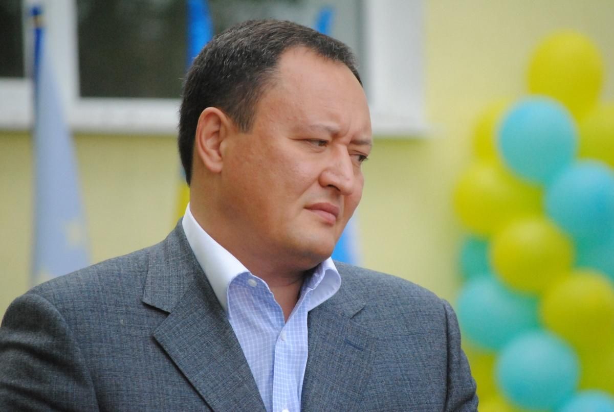 ГПУ подозревает чиновника в присвоении тысяч гектаров украинской земли ГПУ подозревает чиновника в присвоении тысяч гектаров украинской земли