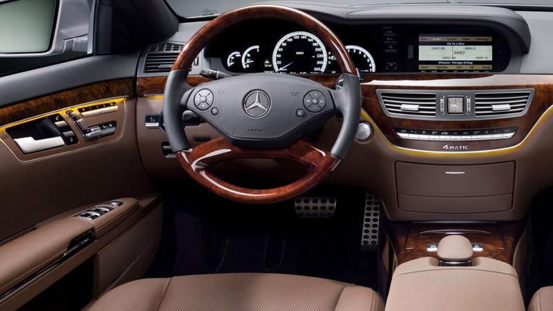 П'ять депутатів "забули" повідомити НАБУ про придбання шикарних авто П'ять депутатів "забули" повідомити НАБУ про придбання шикарних авто