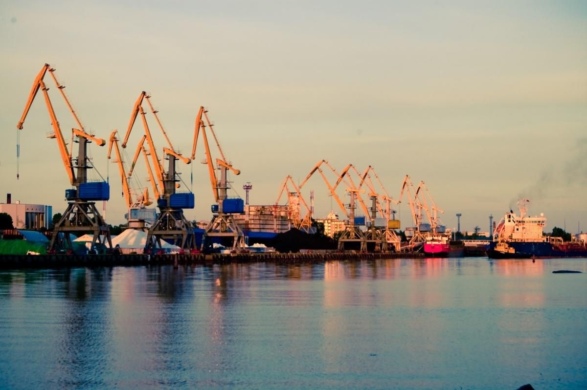 Со счетов Херсонского морского торгового порта пропало за последний год около 45 млн гривен