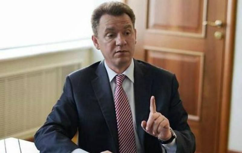 Охендовскому вручили подозрение, поймав в аэропорту Охендовскому вручили подозрение, поймав в аэропорту