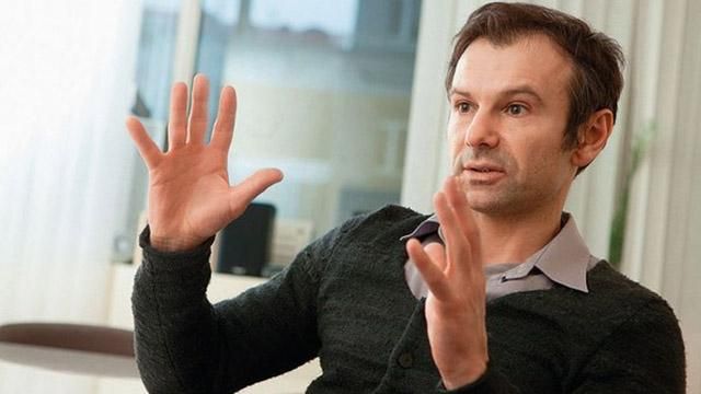 Вакарчук вместе с общественными деятелями написал письмо Порошенко Вакарчук вместе с общественными деятелями написал письмо Порошенко