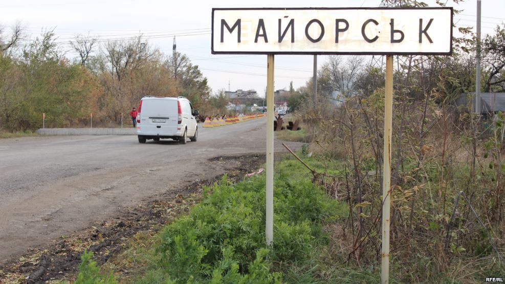 Из-за обстрела Майорска погиб мирный житель, еще один ранен