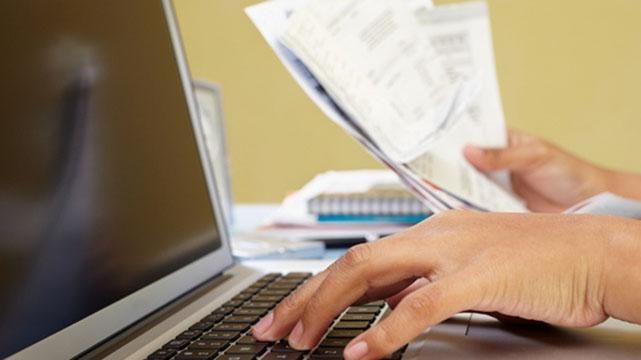 Без черг і метушні: як платити за комуналку через Інтернет Без черг і метушні: як платити за комуналку через Інтернет