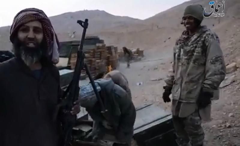 "Исламское государство" поблагодарило россиян за оружие: появилось видео "Исламское государство" поблагодарило россиян за оружие: появилось видео