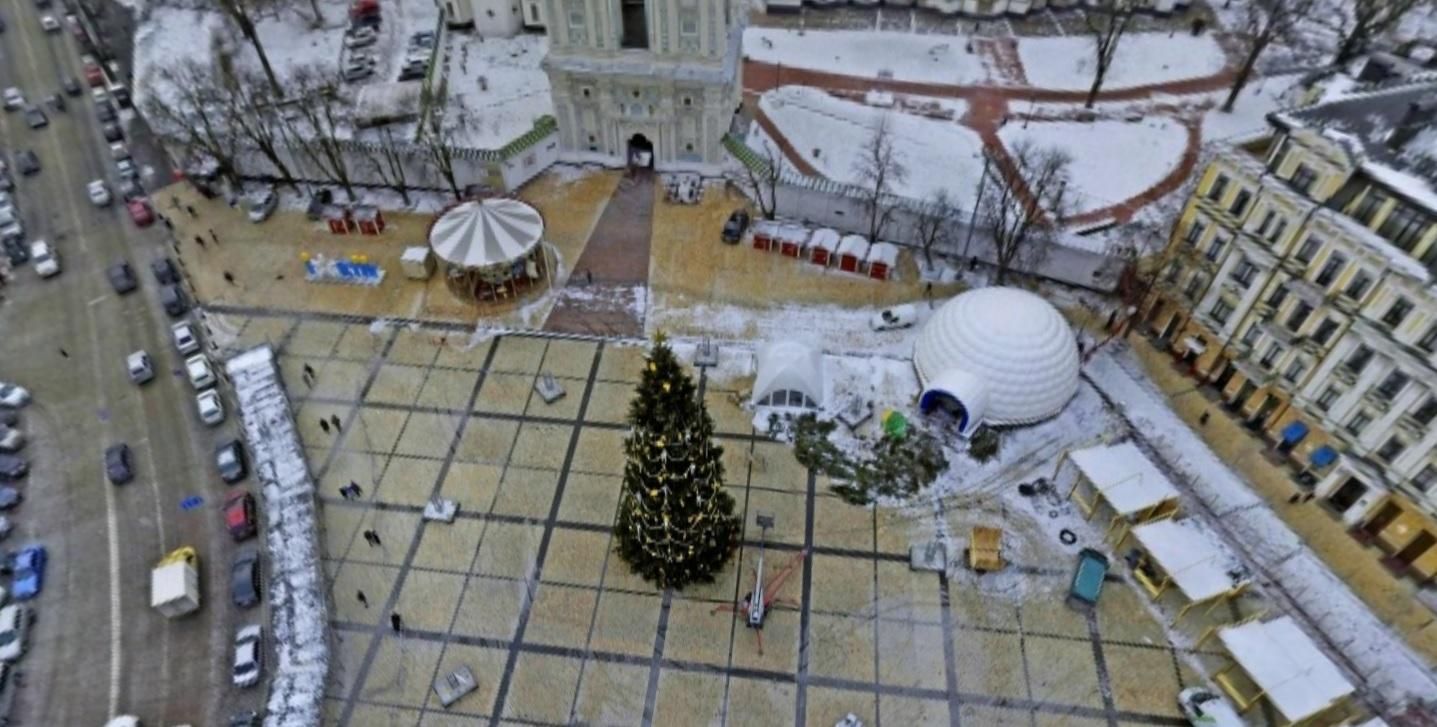 Главную елку страны показали с невероятного ракурса Главную елку страны показали с невероятного ракурса