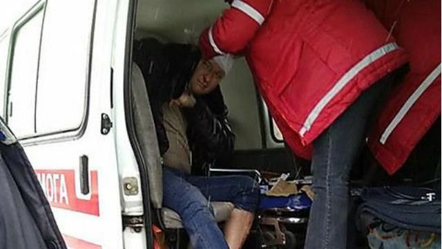 "Діди Морози" жорстоко відлупцювали депутата "Діди Морози" жорстоко відлупцювали депутата