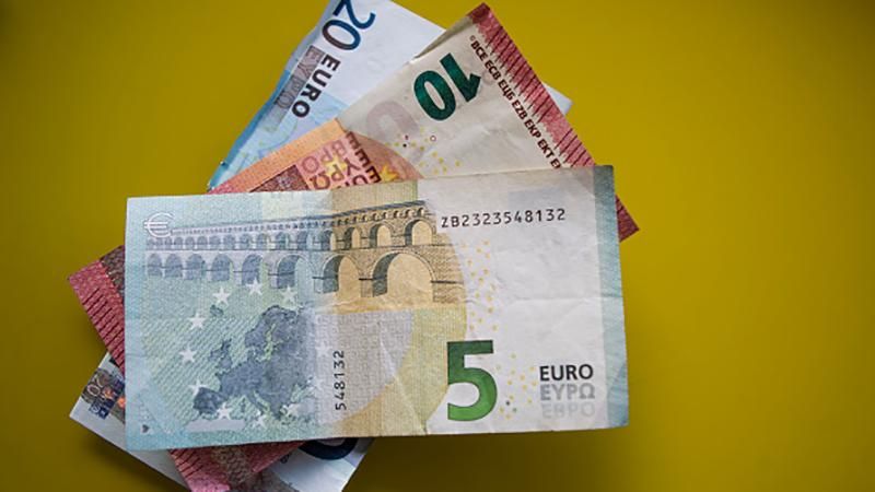 Курс валют на 16 декабря: евро стремительно подешевел