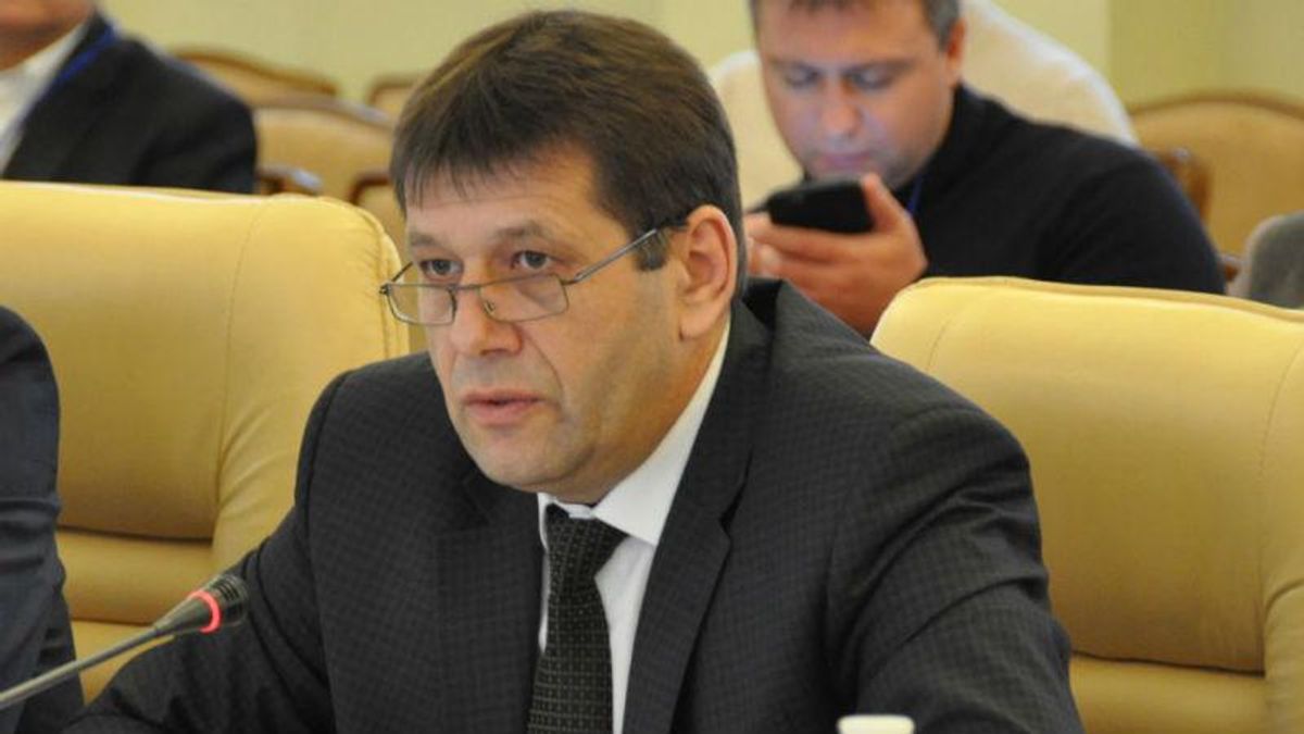 Вице-премьер сообщил, когда в Украине наконец будут нормальные дороги Вице-премьер сообщил, когда в Украине наконец будут нормальные дороги