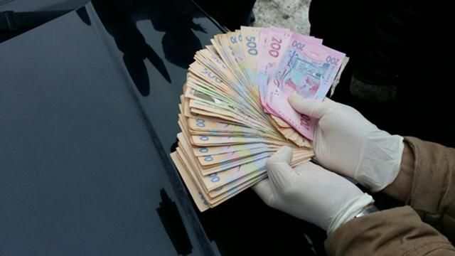 Працівник Черкаського воєнкомату затриманий при отриманні хабара Працівник Черкаського воєнкомату затриманий при отриманні хабара