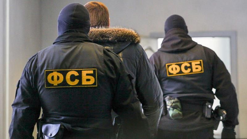 ФСБ в Крыму побила и задержала проукраинского активиста