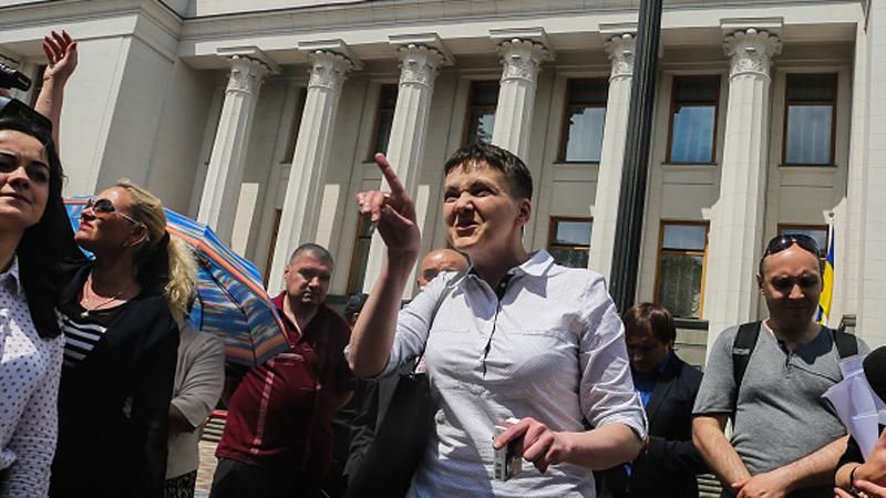 Савченко о террористах Донбасса, Коломойский прощается с "Приватбанком", – главное за сутки Савченко о террористах Донбасса, Коломойский прощается с "Приватбанком", – главное за сутки