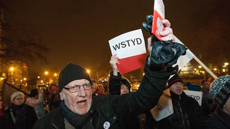 Польська влада назвала дії опозиції спробою захоплення влади 