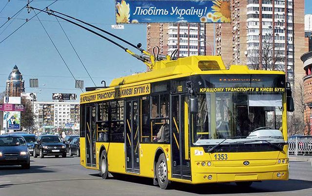 В Киеве четырем троллейбусам продлят маршруты