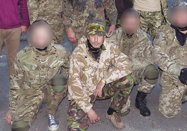 Волонтер назвал имя одного из погибших бойцов АТО на Светлодарской дуге Волонтер назвал имя одного из погибших бойцов АТО на Светлодарской дуге