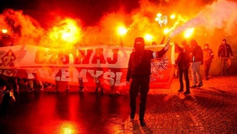 Поляка можуть посадити у в'язницю за викрики "смерть українцям" Поляка можуть посадити у в'язницю за викрики "смерть українцям"