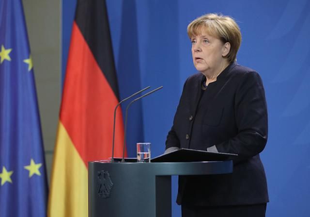 Меркель заявила, що теракт у Берліні вчинив біженець