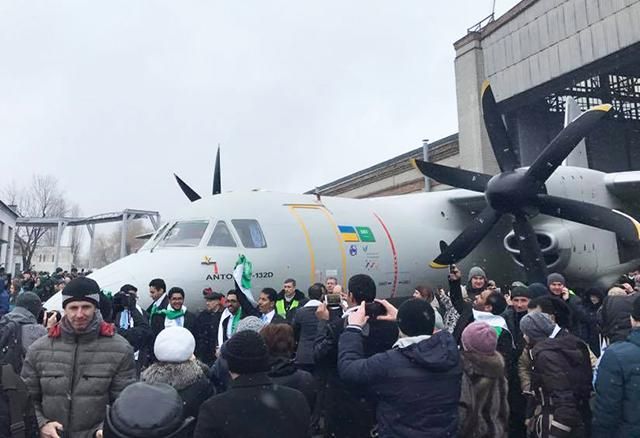 "Антонов" урочисто представив свій новий літак