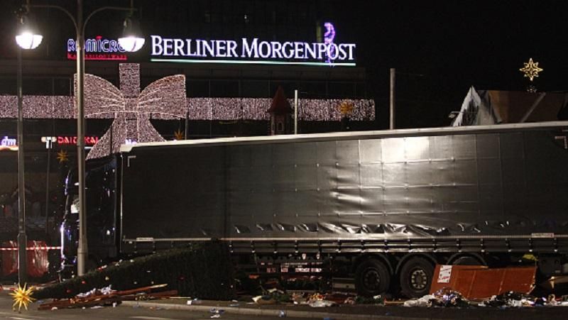 Стали известны новые подробности о грузовике, который протаранил ярмарку в Берлине