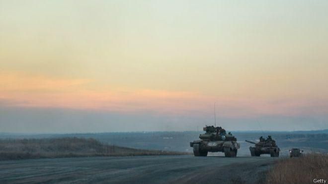 Терористи продовжують обстріл бійців на Світлодарській дузі, – штаб АТО Терористи продовжують обстріл бійців на Світлодарській дузі, – штаб АТО