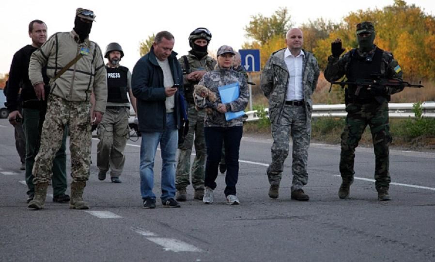 Сім’ям військових-заручників виплатять 8 мільйонів