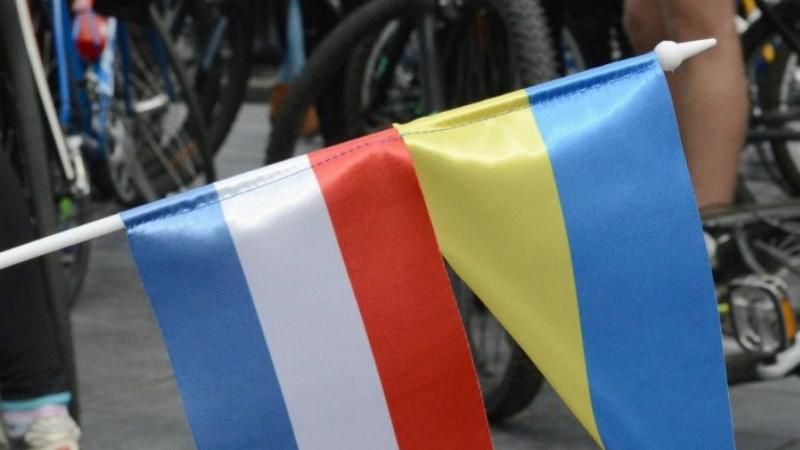 Парламент погодився підтримати угоду про асоціацію з Україною, – нідерландські ЗМІ Парламент погодився підтримати угоду про асоціацію з Україною, – нідерландські ЗМІ