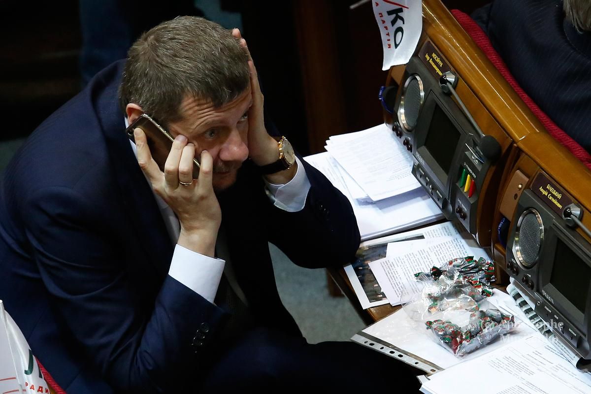 Так принимали бюджет – эмоциональный фоторепортаж из ночной Рады Так принимали бюджет – эмоциональный фоторепортаж из ночной Рады