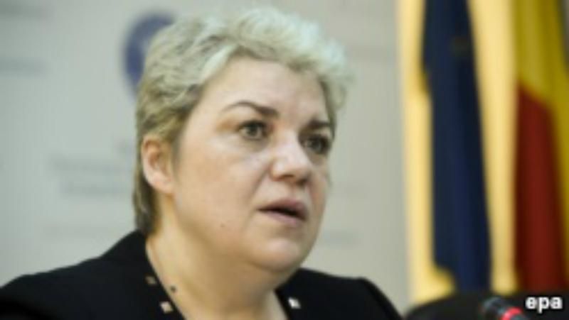 Женщину-мусульманку с условным сроком номинировали на должность премьер-министра
Женщину-мусульманку с условным сроком номинировали на должность премьер-министра