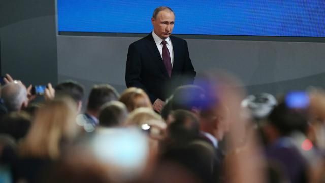 Путін хвалиться, на скільки мільярдів Росія експортує зброї