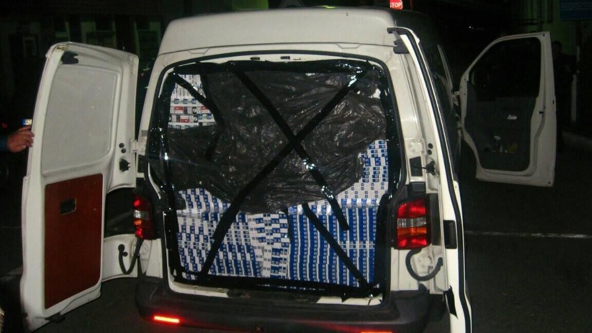 Суд виправдав скандальну родину "дипломатів-контрабандистів", обмежившись мінімальним штрафом - 23 грудня 2016 - Телеканал новин 24 Суд виправдав скандальну родину "дипломатів-контрабандистів", обмежившись мінімальним штрафом - 23 грудня 2016 - Телеканал новин 24