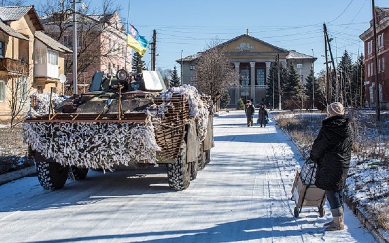 Эксперт оценил возможность длительного перемирия на Донбассе Эксперт оценил возможность длительного перемирия на Донбассе