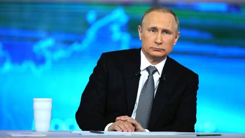 Путин отреагировал на падение российского самолета