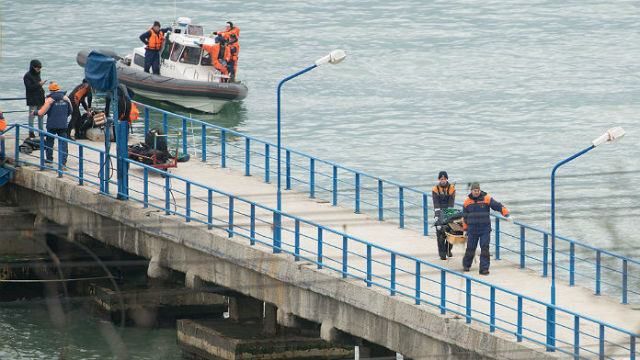 Пошукові роботи на місці падіння Ту-154 – оприлюднили фото Пошукові роботи на місці падіння Ту-154 – оприлюднили фото