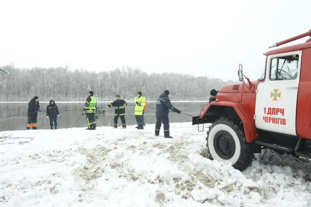 Чернігів, крига, ДСНС Чернігів, крига, ДСНС