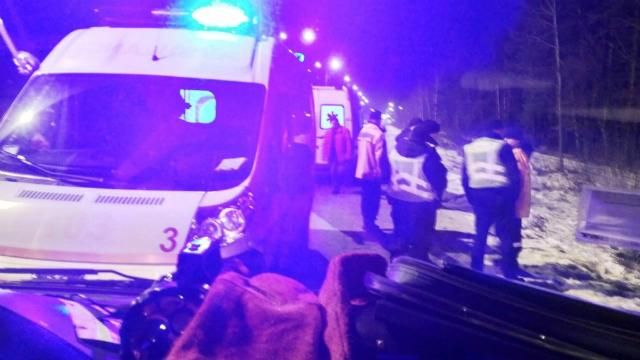 Автобус с Буковеля перевернулся возле Житомира: одна женщина погибла
