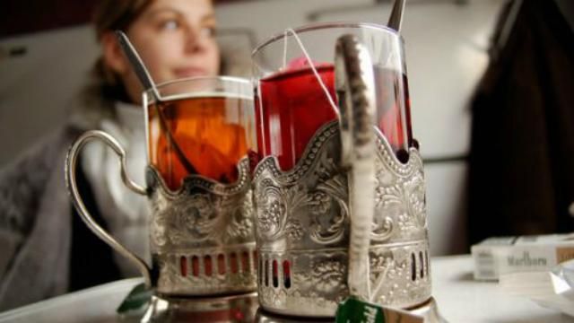 Вода, кофе и печенье на некоторых маршрутах "Укрзализныци" станут бесплатными Вода, кофе и печенье на некоторых маршрутах "Укрзализныци" станут бесплатными