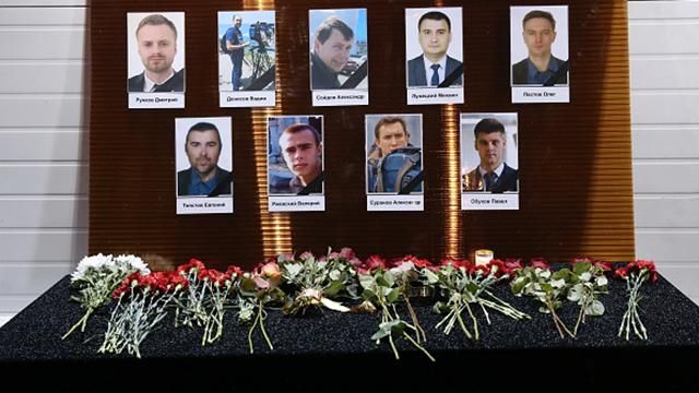 Катастрофа Ту-154: из воды подняли тела командира и около 80 человек Катастрофа Ту-154: из воды подняли тела командира и около 80 человек