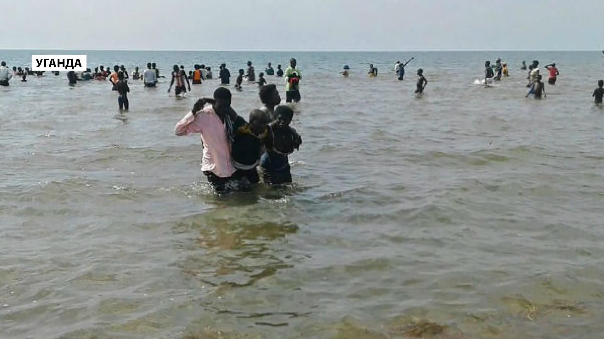 Футбольная команда утонула вместе с болельщиками в Уганде