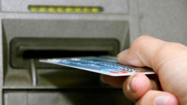 Українців застерігають від нових "розводів" з картками "Приватбанку"
