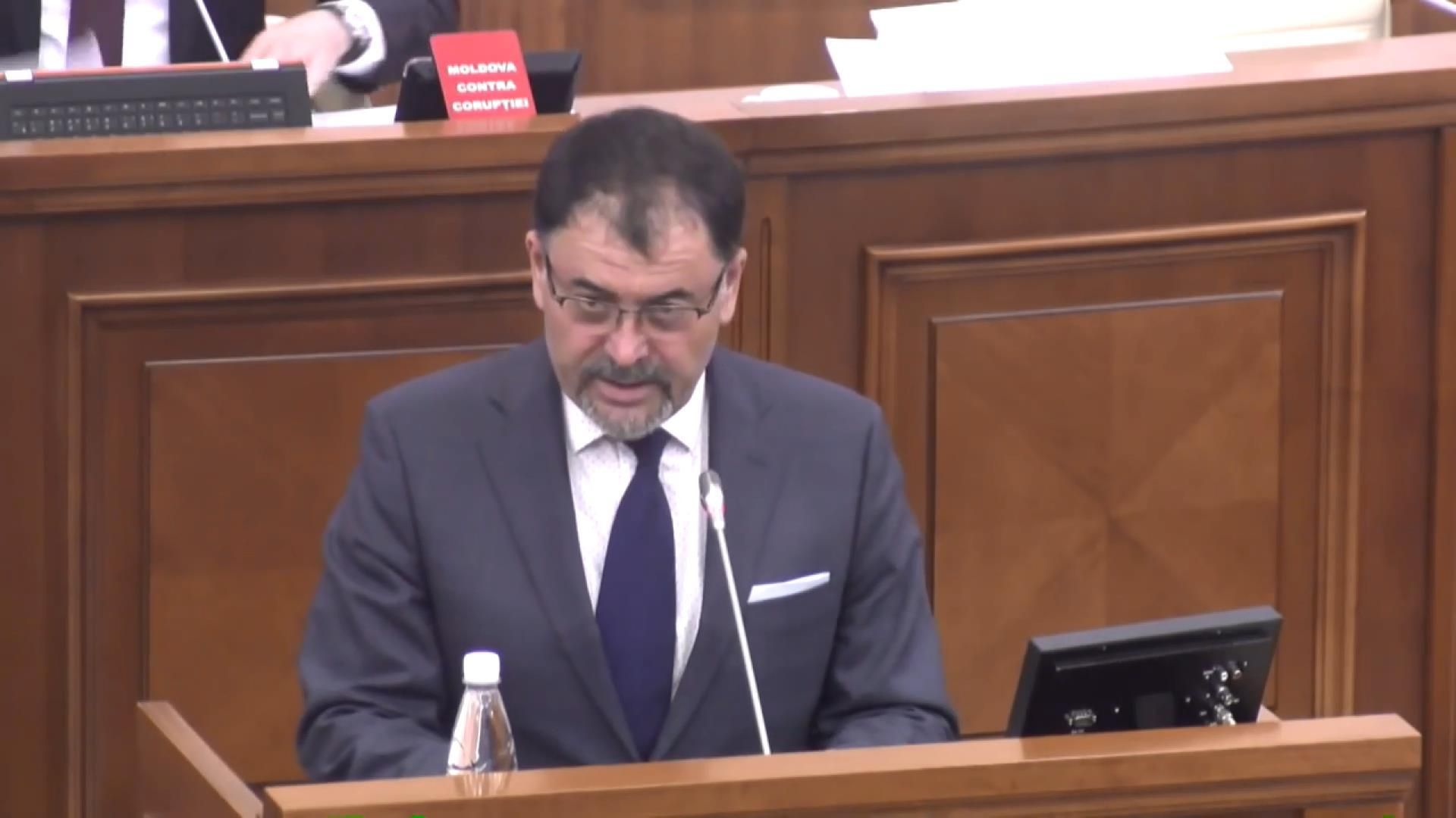 Міністра оборони Молдови відправили у відставку через "загравання з НАТО" Міністра оборони Молдови відправили у відставку через "загравання з НАТО"