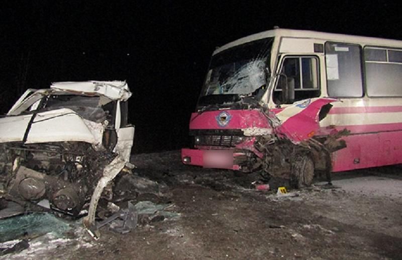Ужасная авария на Хмельнитчине: есть погибшие и много раненых