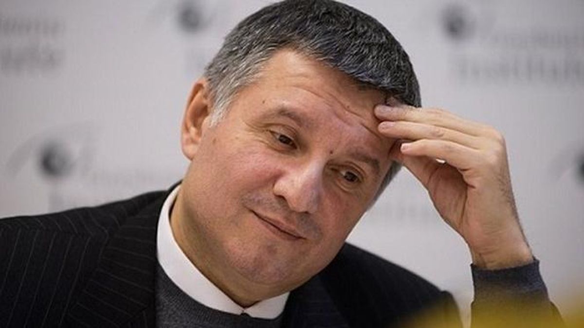 Де перебуває міністр Аваков під час овідіопольської трагедії Де перебуває міністр Аваков під час овідіопольської трагедії