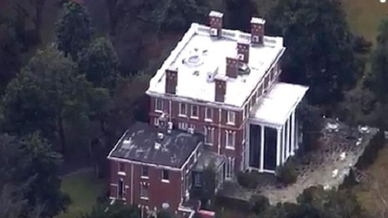 Журналісти показали шпигунські маєтки росіян у США Журналісти показали шпигунські маєтки росіян у США