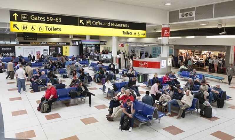 Авіаколапс в Англії – відмінили більше сотні рейсів Авіаколапс в Англії – відмінили більше сотні рейсів