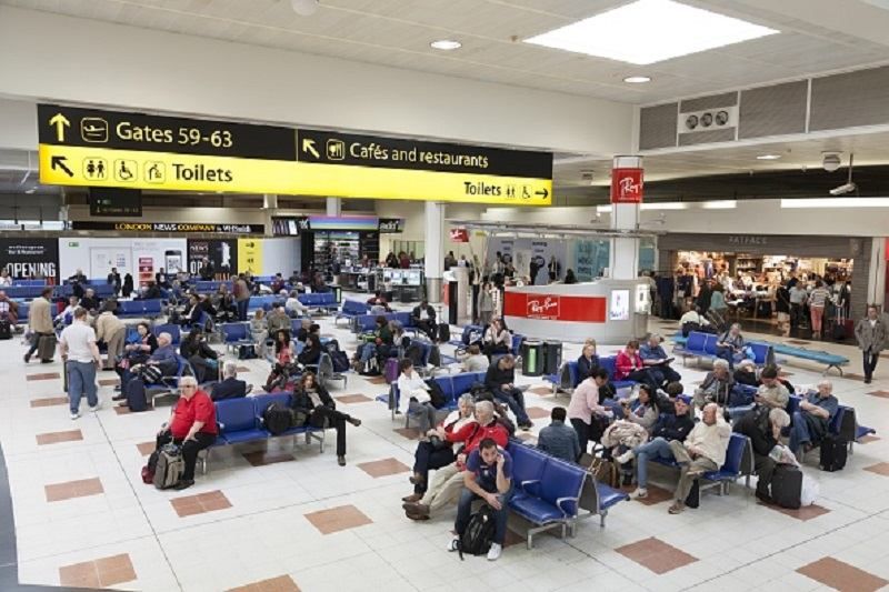 Аиваколлапс в Англии – отменили более сотни рейсов