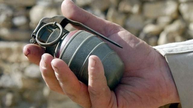 Пьяный боевик убил 4 своих, взорвав гранату Пьяный боевик убил 4 своих, взорвав гранату