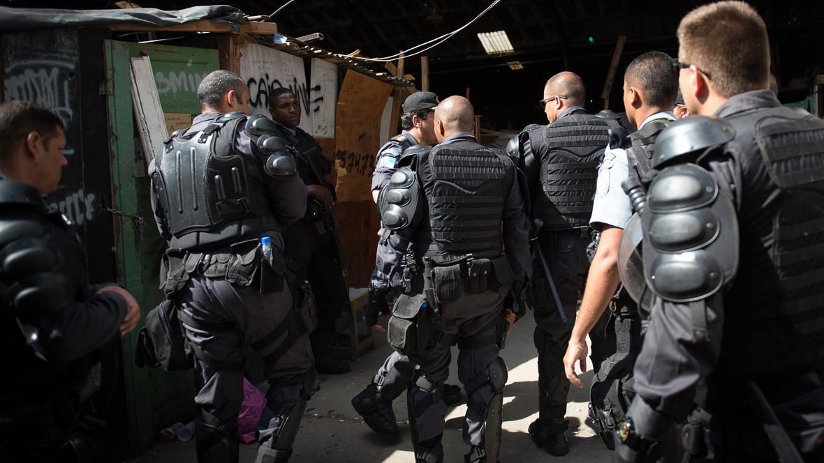 13 человек погибли в результате стрельбы на новогодней вечеринке в Бразилии