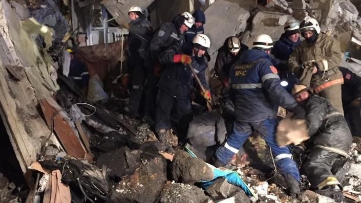 Багатоповерхівка обвалилась у Казахстані: багато загиблих Багатоповерхівка обвалилась у Казахстані: багато загиблих